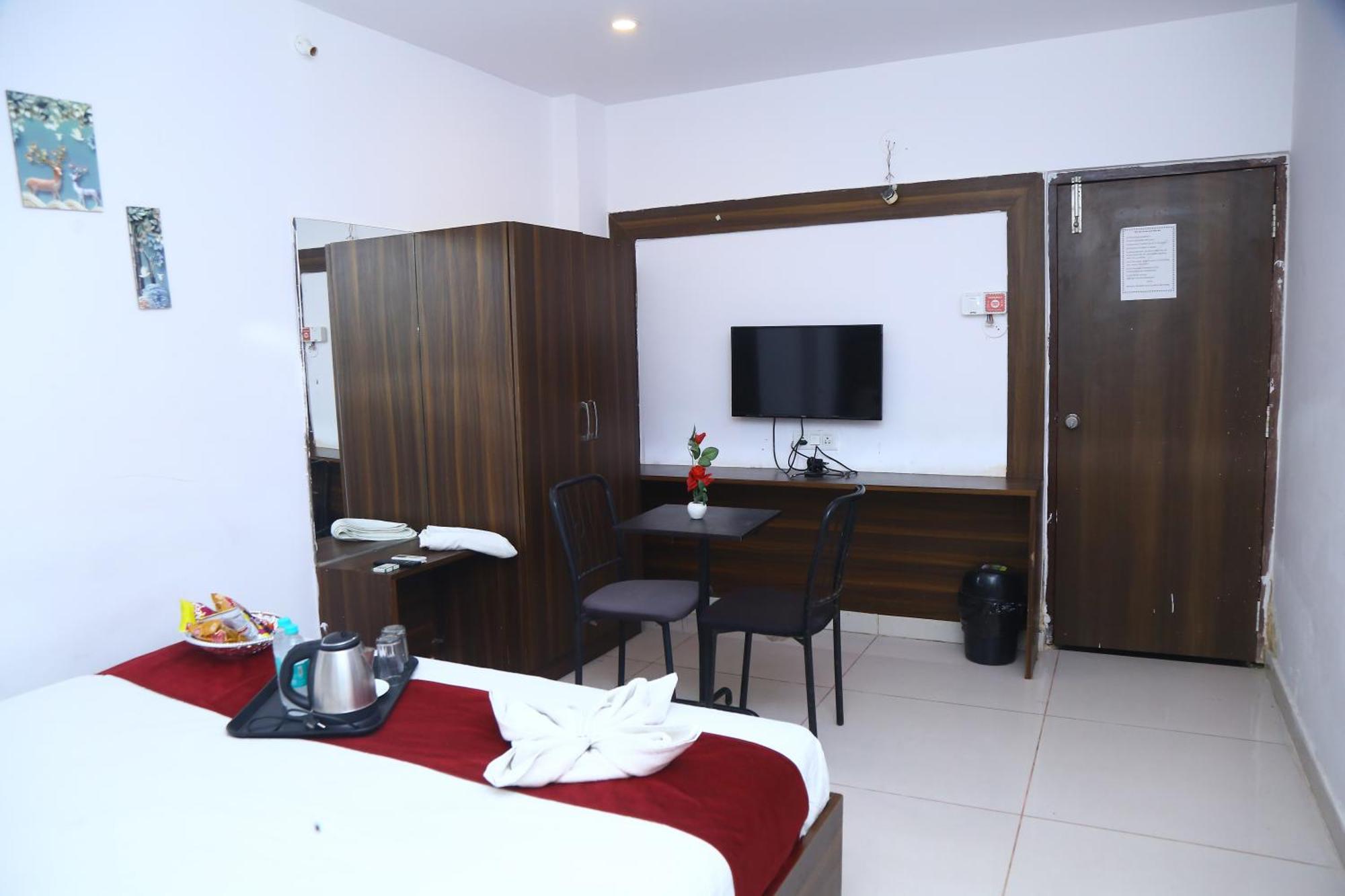 Hotel Mn Grand Shamshabad Airport Zone Hyderabad Bagian luar foto