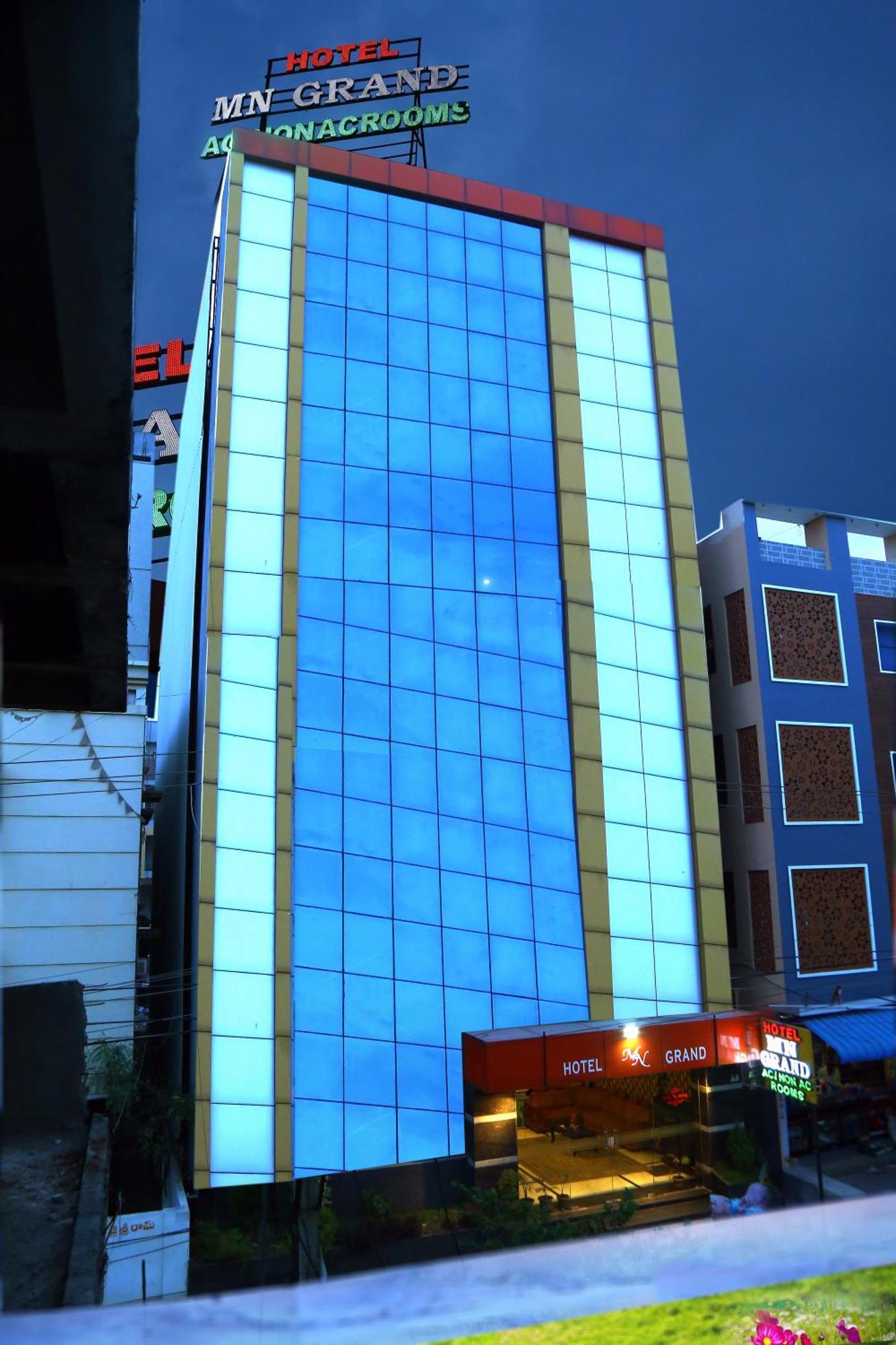 Hotel Mn Grand Shamshabad Airport Zone Hyderabad Bagian luar foto
